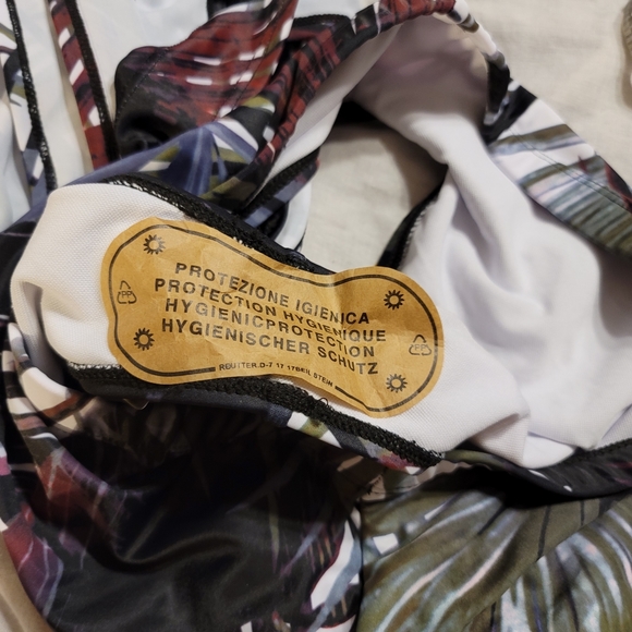 NWOT 3 Piece sarong multi way wrap top bikini swim bathing suit - Picture 11 of 11